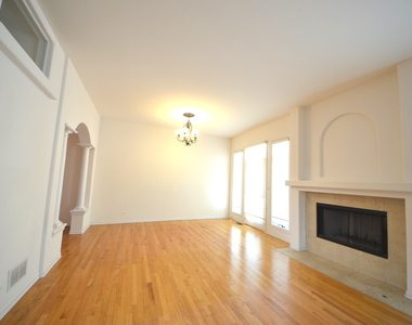 1577 S Kembley Avenue - Photo Thumbnail 3