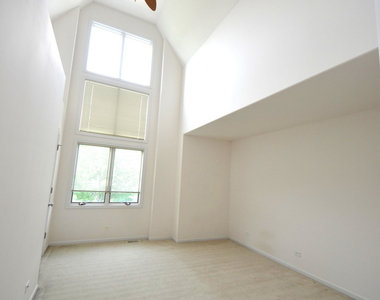 1577 S Kembley Avenue - Photo Thumbnail 20