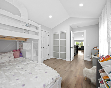 1504 Aberdeen Court - Photo Thumbnail 16