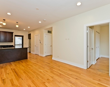 1640 W Fargo Avenue - Photo Thumbnail 8
