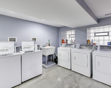 1640 W Fargo Avenue - Photo Thumbnail 17