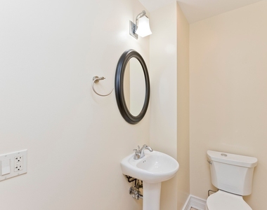 1640 W Fargo Avenue - Photo Thumbnail 13