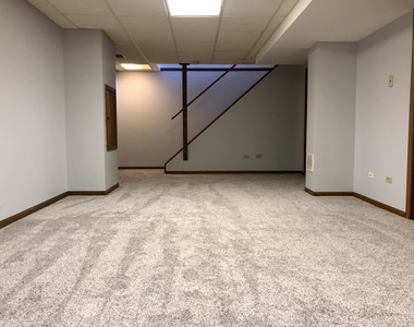677 Sacramento Court - Photo Thumbnail 14