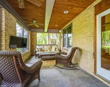 2870 Duffy Lane - Photo Thumbnail 14