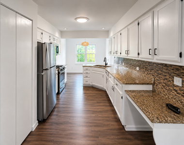 110 Thistle Court - Photo Thumbnail 7