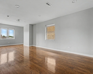 6540 S Maryland Avenue - Photo Thumbnail 1