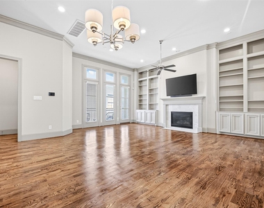 308 W Bell Street - Photo Thumbnail 26