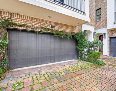 308 W Bell Street - Photo Thumbnail 4