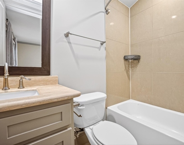 308 W Bell Street - Photo Thumbnail 12