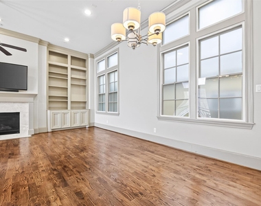 308 W Bell Street - Photo Thumbnail 24