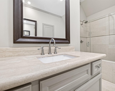 308 W Bell Street - Photo Thumbnail 47