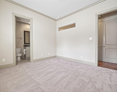 308 W Bell Street - Photo Thumbnail 34