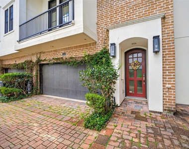 308 W Bell Street - Photo Thumbnail 3