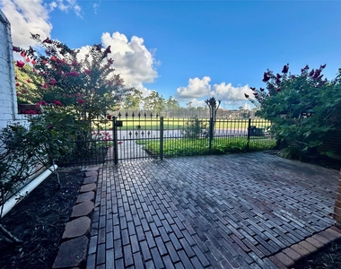 2456 Country Club Drive - Photo Thumbnail 1
