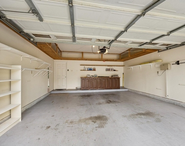 1201 Shadowlake Drive - Photo Thumbnail 10