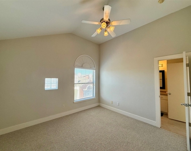 9833 Sandra Ann Court - Photo Thumbnail 23