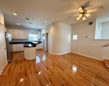 9833 Sandra Ann Court - Photo Thumbnail 14