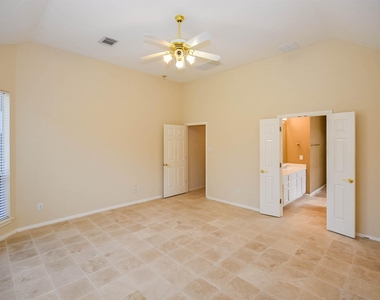 3211 Chapel Creek Way - Photo Thumbnail 13