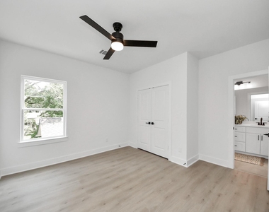 860 Rachel Street Street - Photo Thumbnail 33