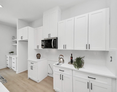 860 Rachel Street Street - Photo Thumbnail 15