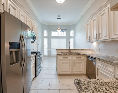 21818 Windsor Castle Drive - Photo Thumbnail 9
