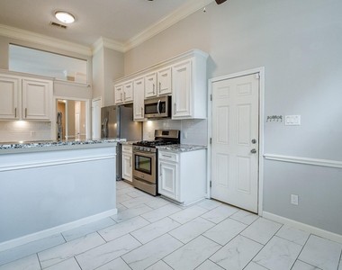 21818 Windsor Castle Drive - Photo Thumbnail 14