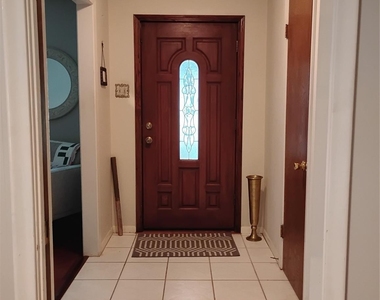 5431 Grape Street - Photo Thumbnail 3