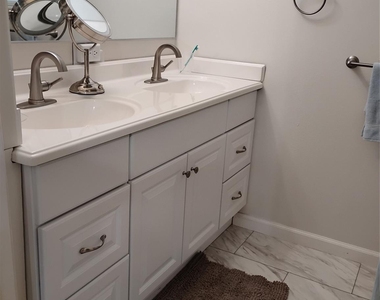 5431 Grape Street - Photo Thumbnail 24