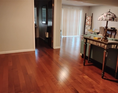 5431 Grape Street - Photo Thumbnail 7