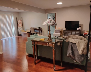 5431 Grape Street - Photo Thumbnail 8