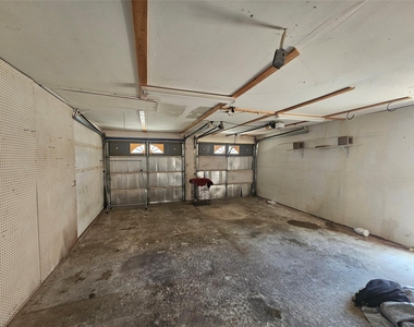 29402 Loddington Street - Photo Thumbnail 3