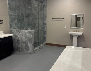 9480 Plum Grove Road - Photo Thumbnail 10