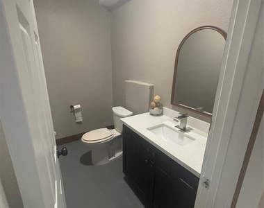 9480 Plum Grove Road - Photo Thumbnail 20