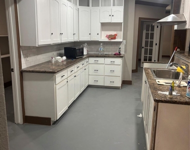 9480 Plum Grove Road - Photo Thumbnail 16