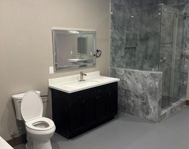 9480 Plum Grove Road - Photo Thumbnail 9