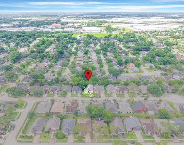 7815 Royan Drive - Photo Thumbnail 14