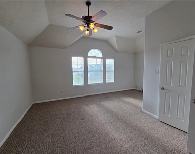 10903 Windfern Lakes Street - Photo Thumbnail 8