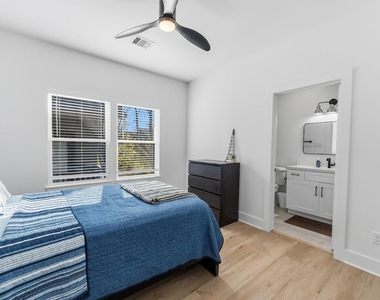 3327 Cornell Street - Photo Thumbnail 29