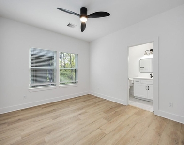 3327 Cornell Street - Photo Thumbnail 30