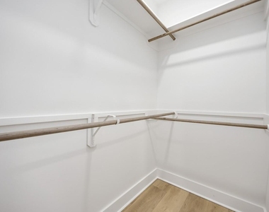 3327 Cornell Street - Photo Thumbnail 31