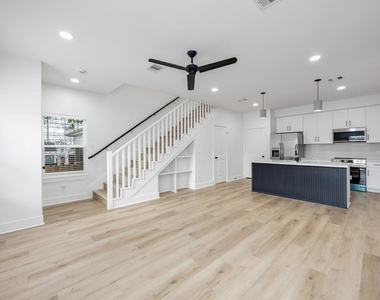 3327 Cornell Street - Photo Thumbnail 16