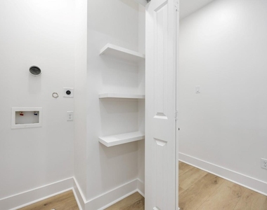 3327 Cornell Street - Photo Thumbnail 35