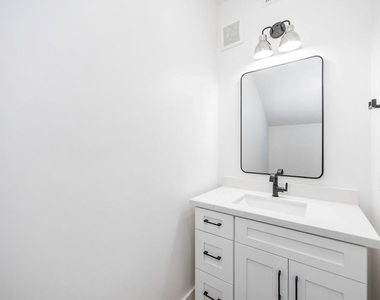 3327 Cornell Street - Photo Thumbnail 15