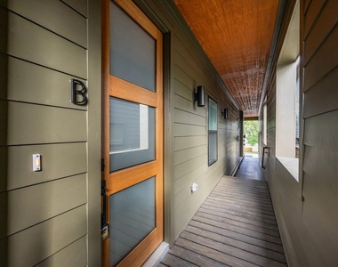 3327 Cornell Street - Photo Thumbnail 39