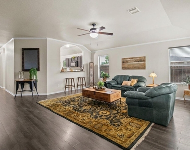 301 Turquoise Trade Drive - Photo Thumbnail 1