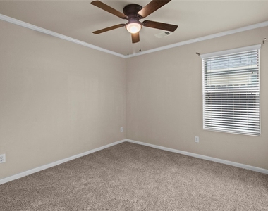 301 Turquoise Trade Drive - Photo Thumbnail 14