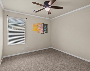 301 Turquoise Trade Drive - Photo Thumbnail 15