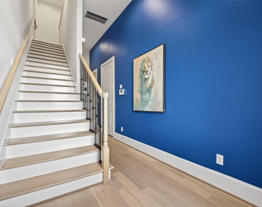 2713 Kinsley Oaks Drive - Photo Thumbnail 6