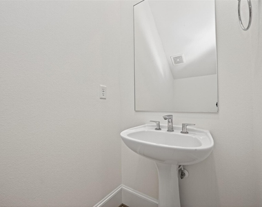2713 Kinsley Oaks Drive - Photo Thumbnail 18