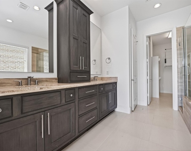 2713 Kinsley Oaks Drive - Photo Thumbnail 22